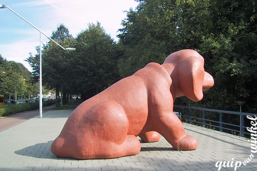 '2 hondjes' 2002 van Marjolijn Mandersloot